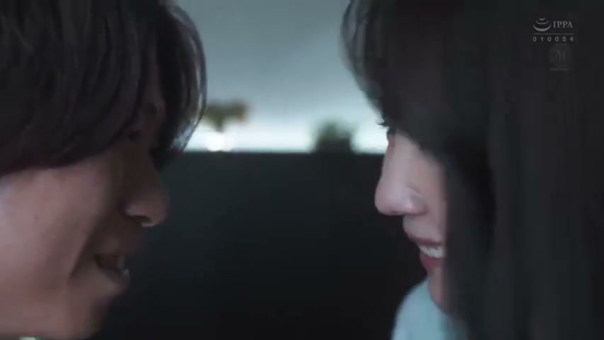 たまらんて！隣の欲求不満な熟女妻が淫乱モード全開で濃厚フェラ｜エロ動画ラボ
