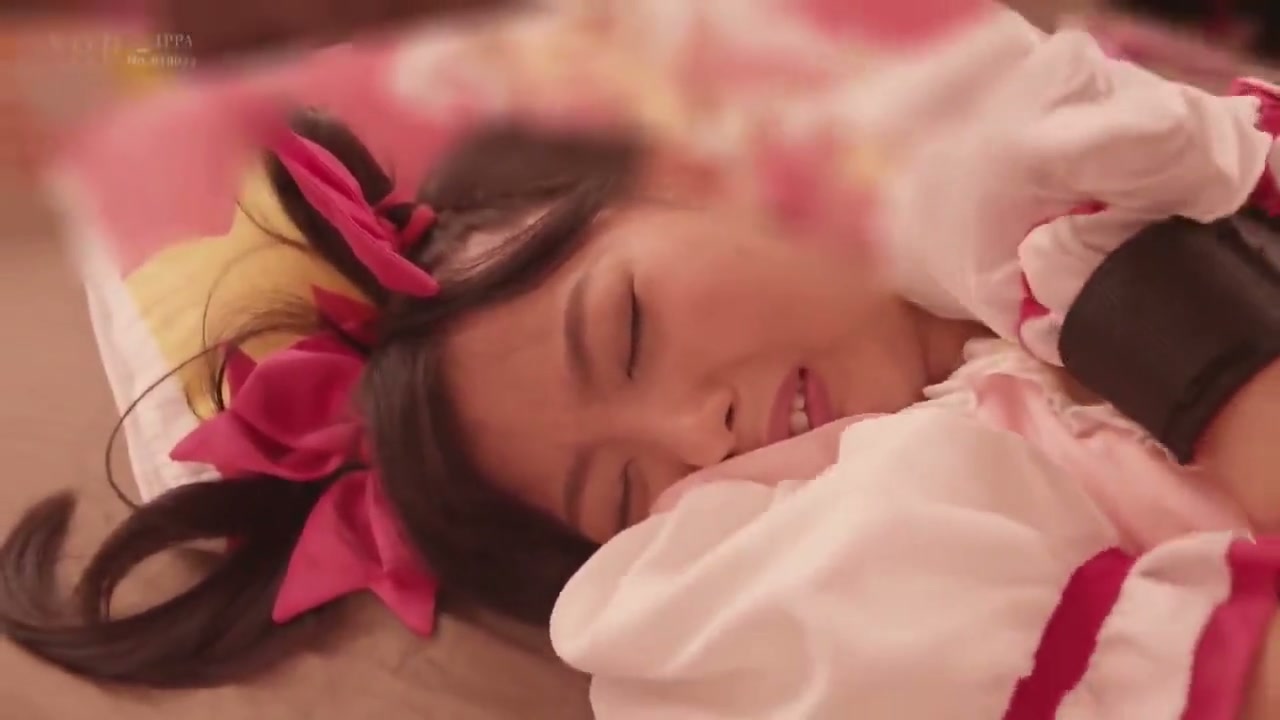 両親不在で貧乳妹にアニコス強要 巨根拘束近親レイプ ヲタ兄の鬼畜行為にマジで…